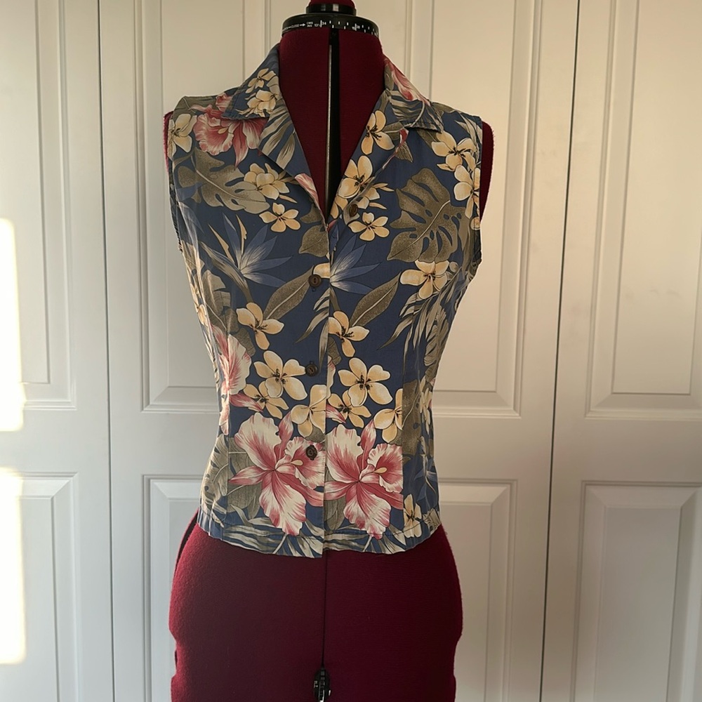 Vintage Hawaiian shirt